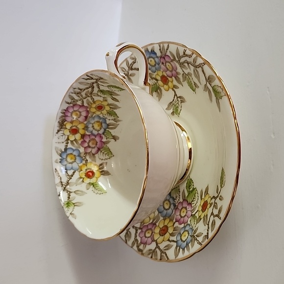 Delphine Fine Bone China Cup and Saucer FLOWERS England - Picture 5 of 8